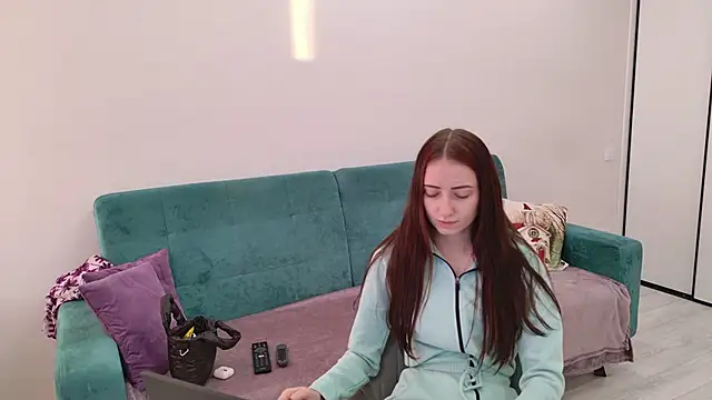 Snapshot of Sandra_Prafer chatting on February 6, 5:03 am Sandra Prafer online show from February 6, 5:03 am