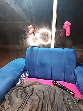 ChoklitBerryXX online show from March 11, 9:31 pm