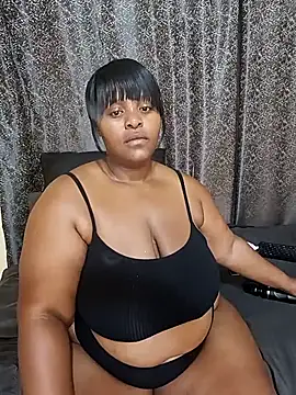 ChoklitBerryXX online show from January 13, 7:01 am