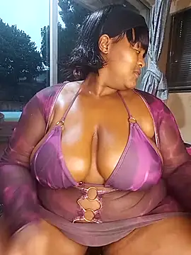 ChoklitBerryXX online show from March 6, 4:24 pm