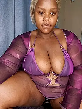 ChoklitBerryXX online show from February 22, 5:10 am