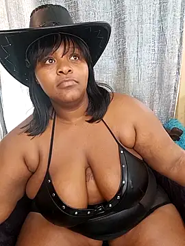 ChoklitBerryXX online show from May 11, 10:05 am