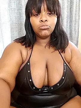 ChoklitBerryXX online show from May 6, 8:07 am