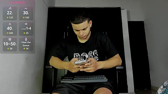 Liam Mateo online show from December 22, 3:50 am