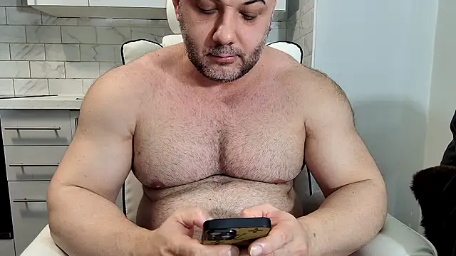 WildJohn XX online show from March 5, 9:00 pm