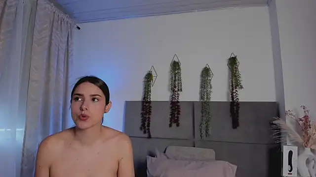 JulietaSnow online show from March 12, 6:12 pm