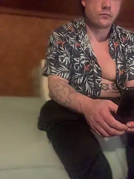 Ldnick69 online show from April 12, 7:33 am