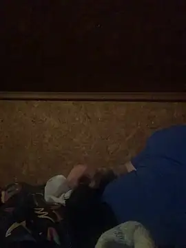 Snapshot of Ldnick69 chatting on February 13, 1:27 am Ldnick69 online show from February 13, 1:27 am