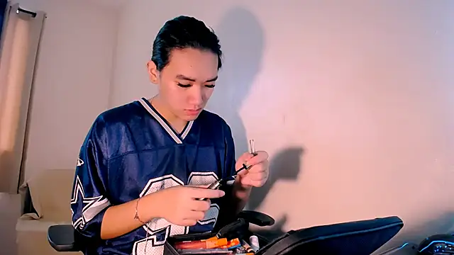 lil cummer69 online show from February 25, 3:40 am