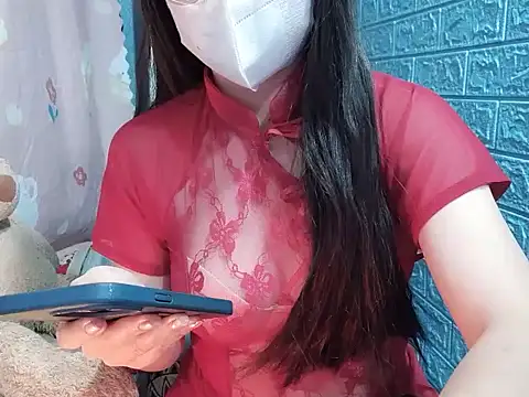 Snapshot of Yumi69 chatting on December 15, 4:02 pm Yumi69 online show from December 15, 4:02 pm