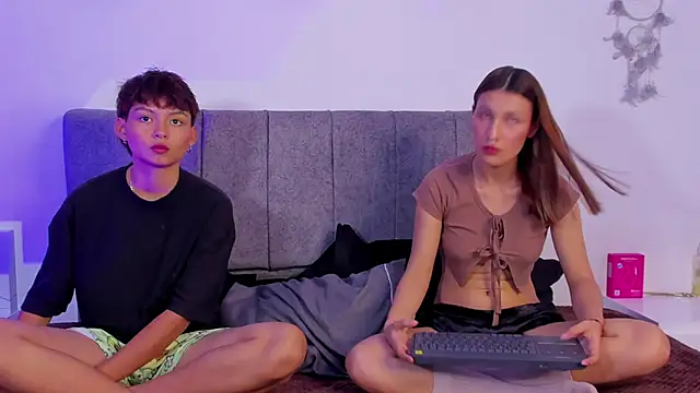 Snapshot of tefi_meow_ chatting on February 20, 9:50 pm tefi meow online show from February 20, 9:50 pm