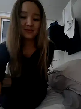 SherrylShaw online show from December 14, 4:01 pm