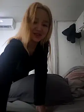 Snapshot of SherrylShaw chatting on December 16, 5:39 pm SherrylShaw online show from December 16, 5:39 pm