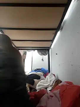 Snapshot of SherrylShaw chatting on December 18, 6:01 pm SherrylShaw online show from December 18, 6:01 pm