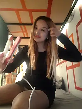 Snapshot of SherrylShaw chatting on March 29, 7:04 pm SherrylShaw online show from March 29, 7:04 pm