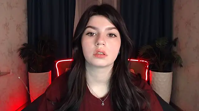 KisaModel online show from February 6, 1:12 am