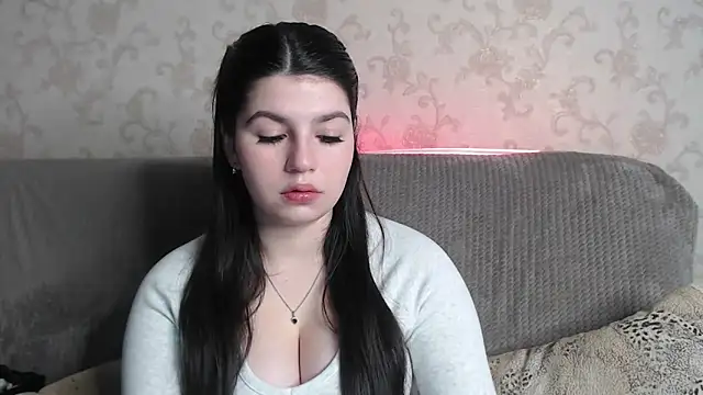 KisaModel online show from April 4, 1:23 am