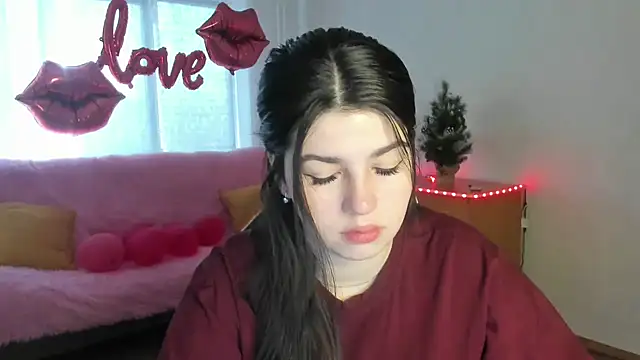 KisaModel online show from February 22, 7:55 am