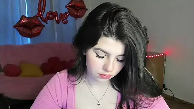 KisaModel online show from February 15, 1:50 am