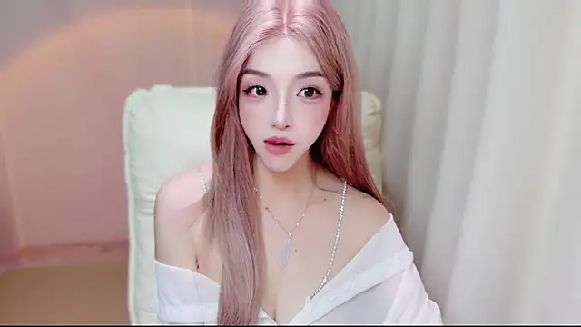 zizi-a online show from April 18, 9:44 am