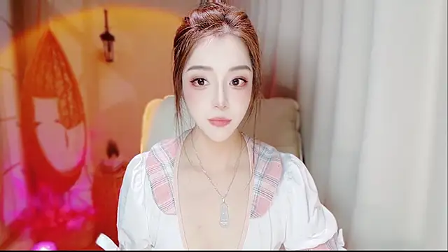 zizi-a online show from February 28, 12:05 pm