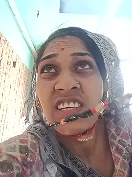 Snapshot of Chayna_singh chatting on June 29, 11:54 am Chayna singh online show from June 29, 11:54 am
