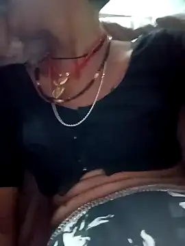 Snapshot of Chayna_singh chatting on February 6, 5:31 pm Chayna singh online show from February 6, 5:31 pm