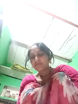 Snapshot of Chayna_singh chatting on February 4, 11:44 pm Chayna singh online show from February 4, 11:44 pm