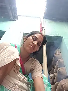 Snapshot of Chayna_singh chatting on July 16, 1:02 am Chayna singh online show from July 16, 1:02 am