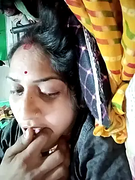 Snapshot of Chayna_singh chatting on February 13, 12:43 am Chayna singh online show from February 13, 12:43 am