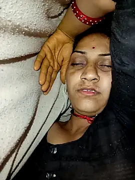 Snapshot of Chayna_singh chatting on February 5, 11:55 pm Chayna singh online show from February 5, 11:55 pm