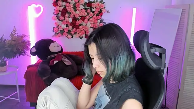 SirenMystiq online show from May 26, 7:12 pm