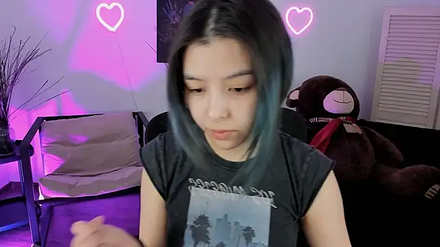 SirenMystiq online show from March 12, 7:29 pm