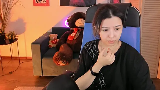 SirenMystiq online show from January 6, 7:29 pm