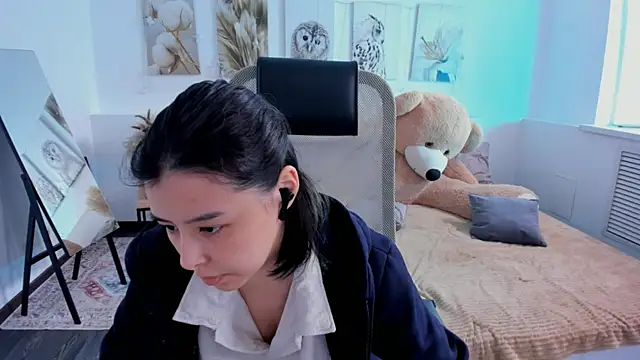 Snapshot of SirenMystiq chatting on June 16, 10:26 am SirenMystiq online show from June 16, 10:26 am