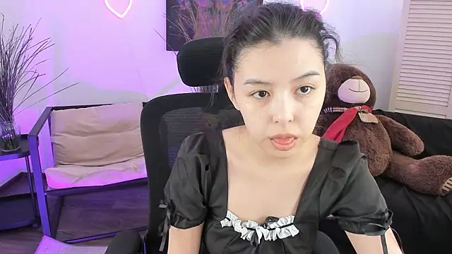 SirenMystiq online show from March 8, 7:11 am