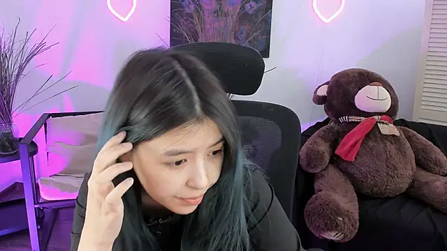 SirenMystiq online show from March 10, 7:01 am