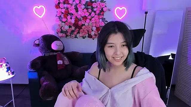 SirenMystiq online show from April 15, 7:58 pm