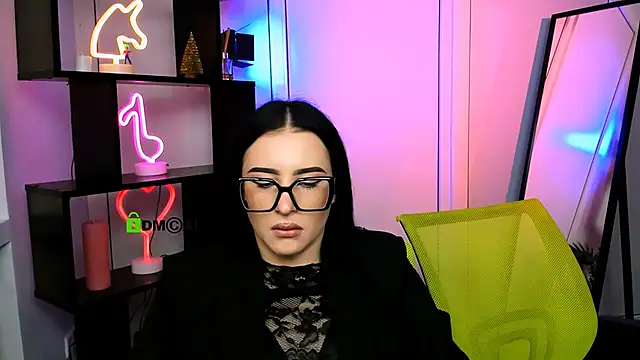 alia skay online show from December 19, 12:40 pm