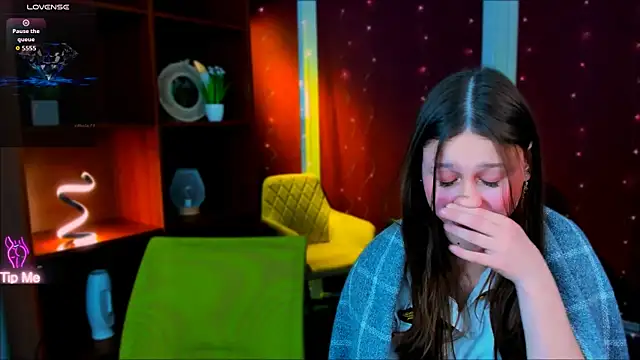 alia skay online show from March 15, 9:44 pm