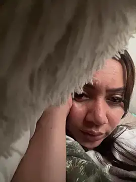 rebecagoldene online show from May 4, 10:12 pm