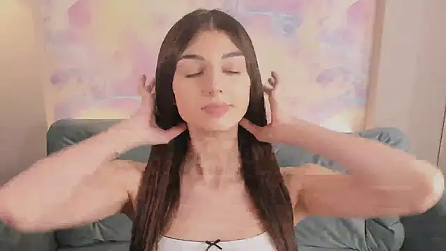 LilyShine  online show from February 11, 2:39 pm