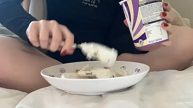 ijustturned18today online show from April 19, 9:10 am