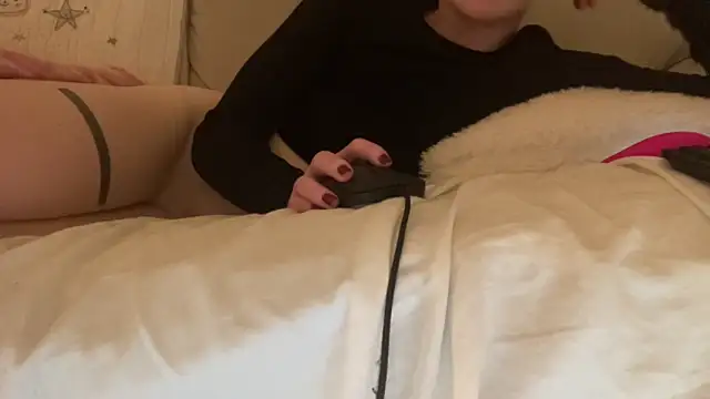 ijustturned18today online show from February 21, 8:44 pm