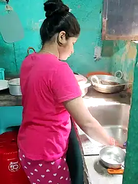 Snapshot of Cuple_masti72 chatting on June 18, 4:11 am Cuple masti72 online show from June 18, 4:11 am