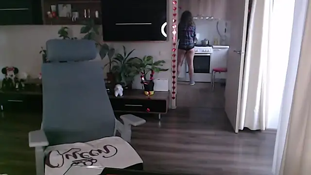 SofiaBoone online show from February 12, 6:24 am