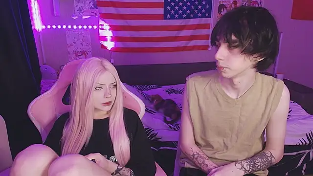 midnight memories online show from February 23, 6:08 pm