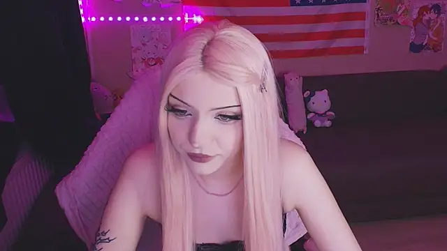 midnight memories online show from April 4, 6:47 pm