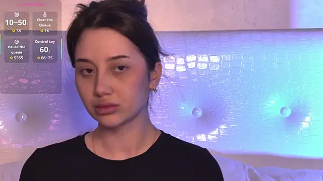 IsKiku online show from April 14, 1:49 pm