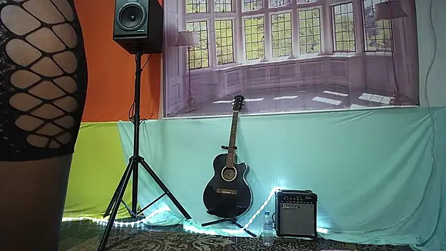 moghelslay online show from February 4, 8:53 am